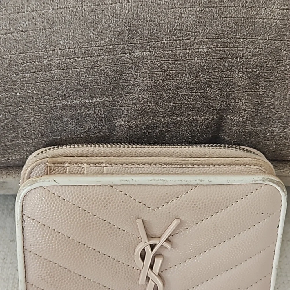 YSL Zippy Wallet - Picture 9 of 12